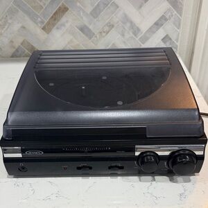 Jensen Black Portable Record Player Not Bluetooth Speaker Compatible